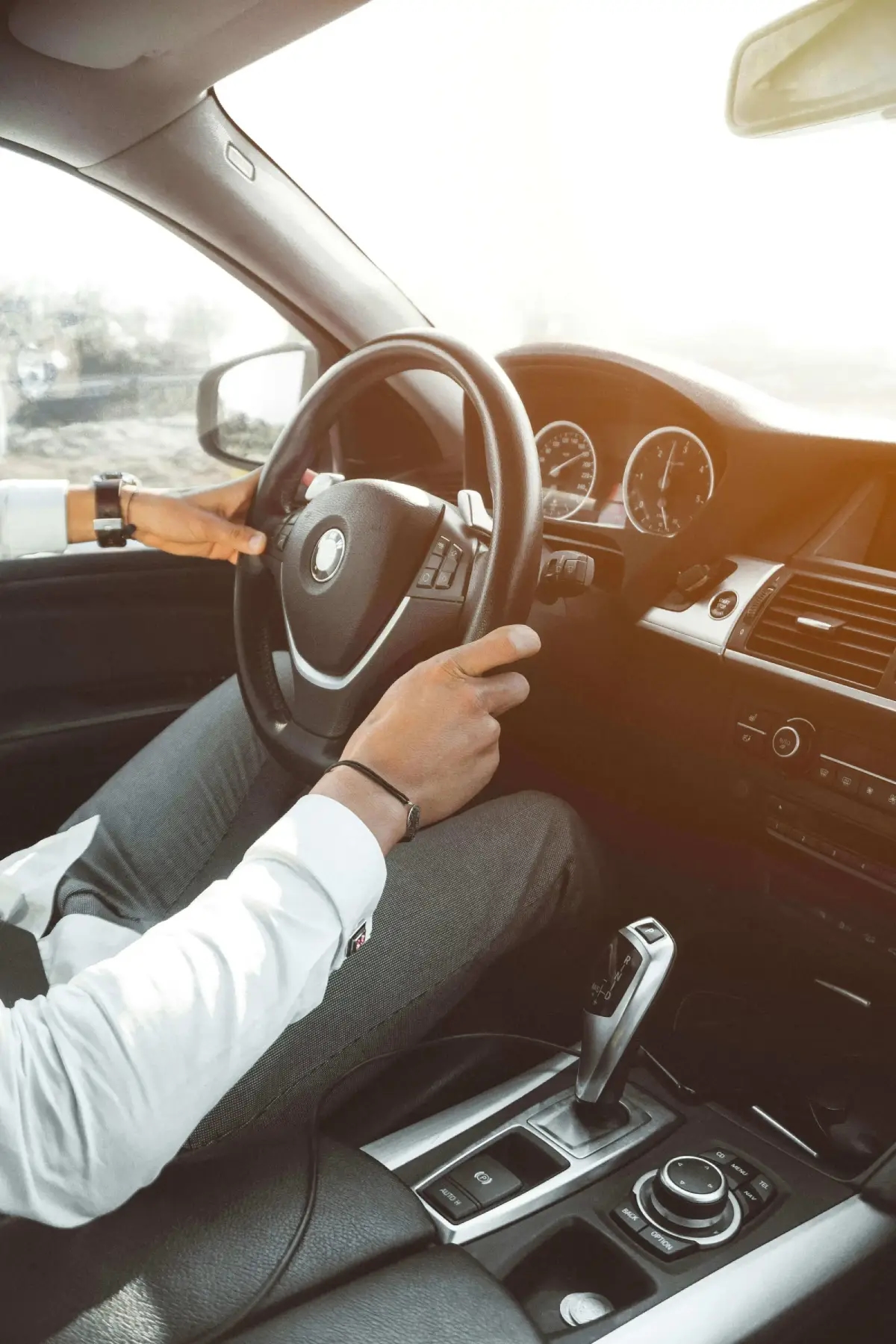 Cik maksā auto pārrakstīšana un kas jāņem vērā?